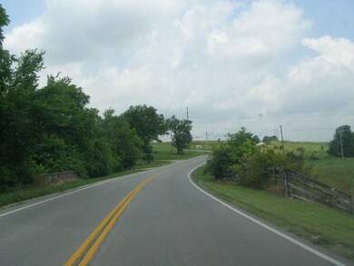 1021 Frankfort Rd, Lawrenceburg, KY 40342 - photo 2