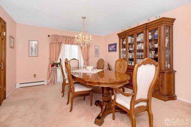 13 Princeton Dr, Middlesex, NJ 08846 - photo 6