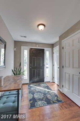 12463 Hadrians Ct, Bristow, VA 20136 - photo 3