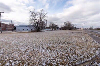 8511 Lonyo St, Dearborn, MI 48126 - photo 5