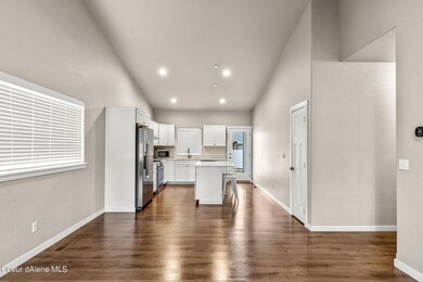 Living/Kitchen