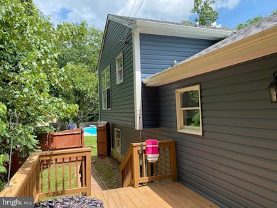 452 Lincoln Dr, Glen Burnie, MD 21060 - photo 3