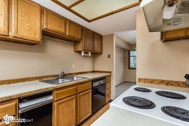 1265 Norman St Unit 12-small-006-Kitchen