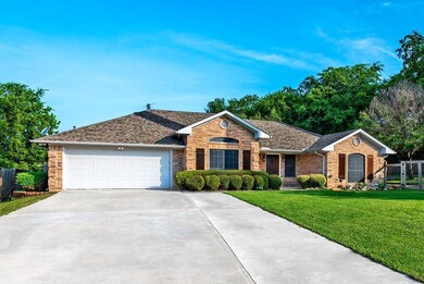 306 Bryant St, Pottsboro, TX 75076 - photo 2