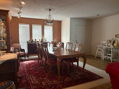 1907 W Kingsbury Rd, Duncan, OK 73533 - photo 6