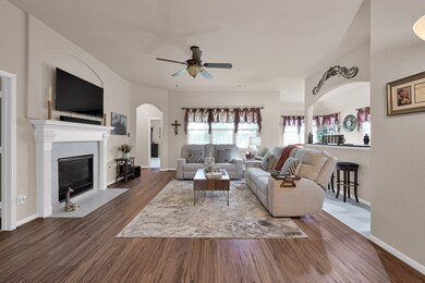 Open-Concept living and kitchen space, great for entertaining!