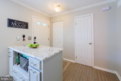 3725 Mazewood Ln, Fairfax, VA 22033 - photo 7