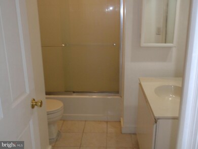 1020 Hollins St unit 1, Baltimore, MD 21223 - photo 7