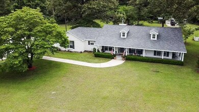 254 Ridgewood Dr, Crawfordville, FL 32327 - photo 2