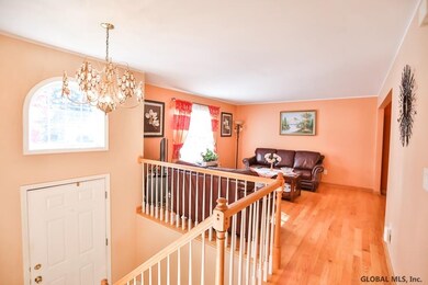220 Lisha Kill Rd, Schenectady, NY 12309 - photo 2
