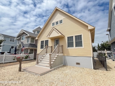7 Nichols Ave-2