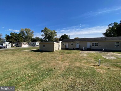 61 Pom Run Dr unit 4, Clayton, DE 19938 - photo 2