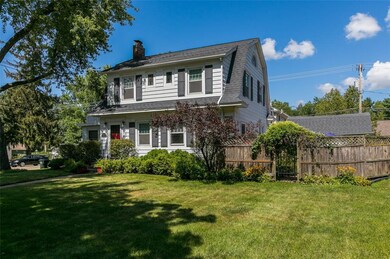 2100 Grande Ave SE, Cedar Rapids, IA 52403 - photo 2