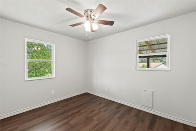 242 Autumn Wood Trail, Gun Barrel City, TX 75156 - photo 5