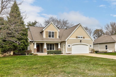 1-web-or-mls-3022-jamesway-ave