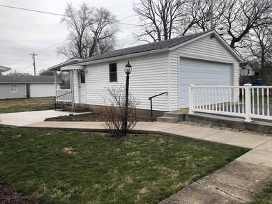 201 Johnson St, Covington, IN 47932 - photo 6