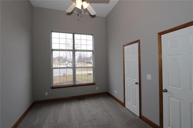 1719 Overbrook Ln, Raymore, MO 64083 - photo 6