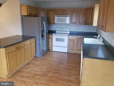 243 Broad Ave, Winchester, VA 22602 - photo 3