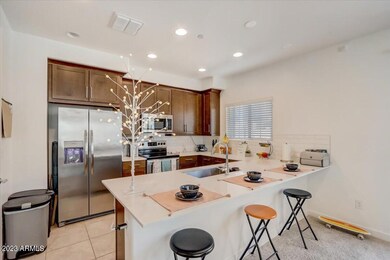 11-S Pinelake Way-011