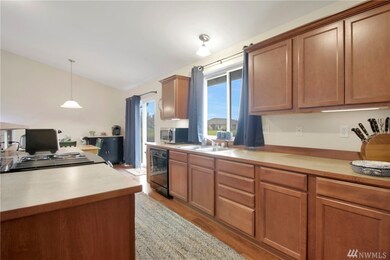 13937 Solberg Rd SE, Yelm, WA 98597 - photo 7