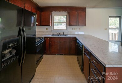 901 Moses Ct, Shelby, NC 28152 - photo 7