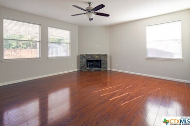 832 Fair Ln, New Braunfels, TX 78130 - photo 7