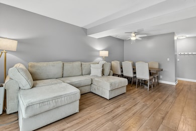 1391 Sherwood Ct, Gurnee, IL 60031 - photo 6