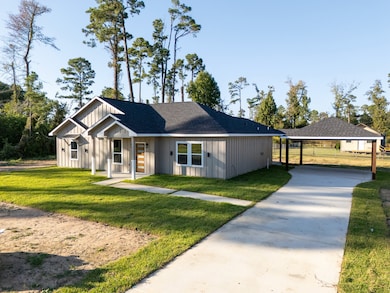 275 Hereford Dr, Onalaska, TX 77360 - photo 2