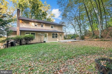 310 4th St, Reading, PA 19607 - photo 4