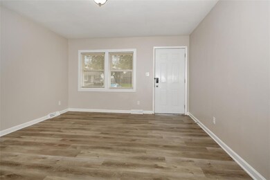 1120 Warwick Rd, Whiteland, IN 46184 - photo 3