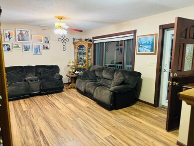 303 N 6th St, Cimarron, KS 67835 - photo 3