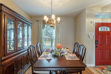 Formal Dining