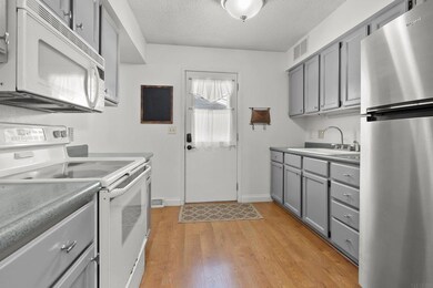 4156 Aspen Ct, Waterloo, IA 50701 - photo 5