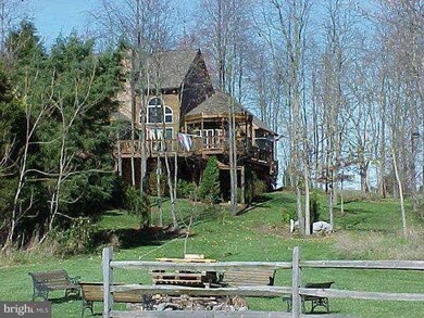 39 Stagshead Ct, Martinsburg, WV 25404 - photo 4