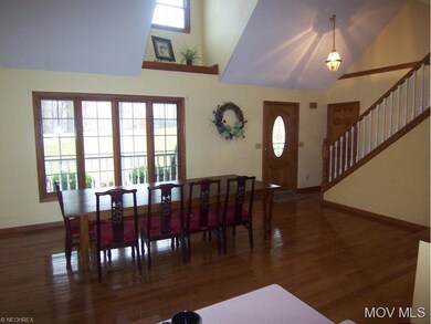 hardwood floors diningarea