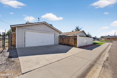 8235 N 35th Dr, Phoenix, AZ 85051 - photo 2