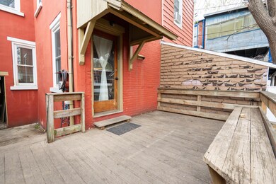 429 N Lumber St, Allentown, PA 18102 - photo 2