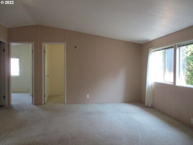 1111 SE 3rd Ave unit 59, Canby, OR 97013 - photo 4