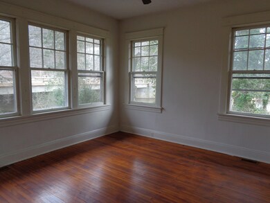 1715 Crabtree Falls Hwy living room