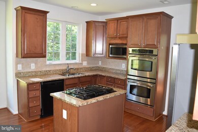 19237 Buna St, Triangle, VA 22172 - photo 3