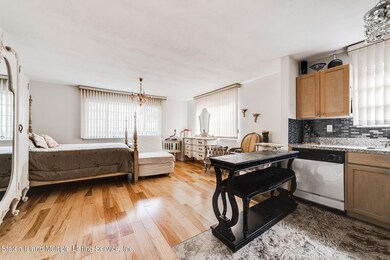 14 Waterview Ct, Staten Island, NY 10305 - photo 7