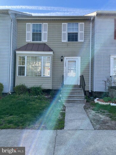 1548 Karen Blvd, District Heights, MD 20747 - photo 2