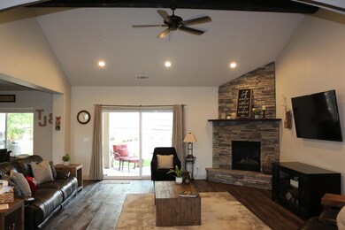 Double Vaults, Beam Lot of Light