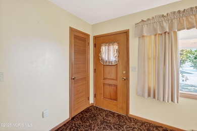 6052 Recamper Dr, Toledo, OH 43613 - photo 6