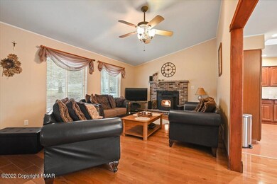 12 Cobblewood Dr unit K12, Mount Pocono, PA 18344 - photo 5