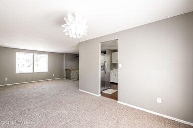 8708 Redcoat Court-18