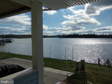 111 Lynnhaven Ct, Colonial Beach, VA 22443 - photo 6