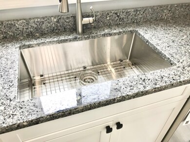 52 Laurel St, Concord, NH 03301 - photo 4