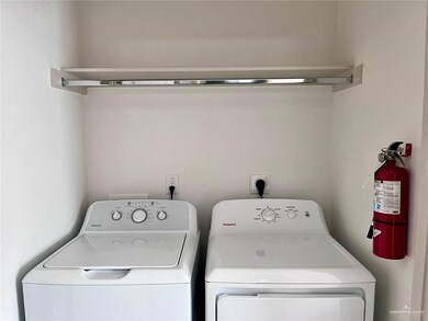 Washroom with independent washer and dryer