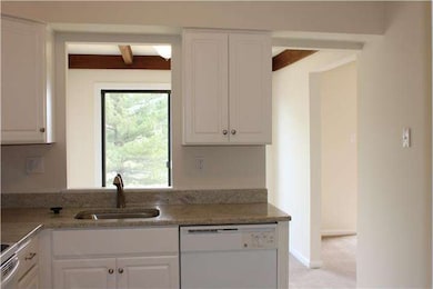 1019 Winfield Ct, Lansdale, PA 19446 - photo 6